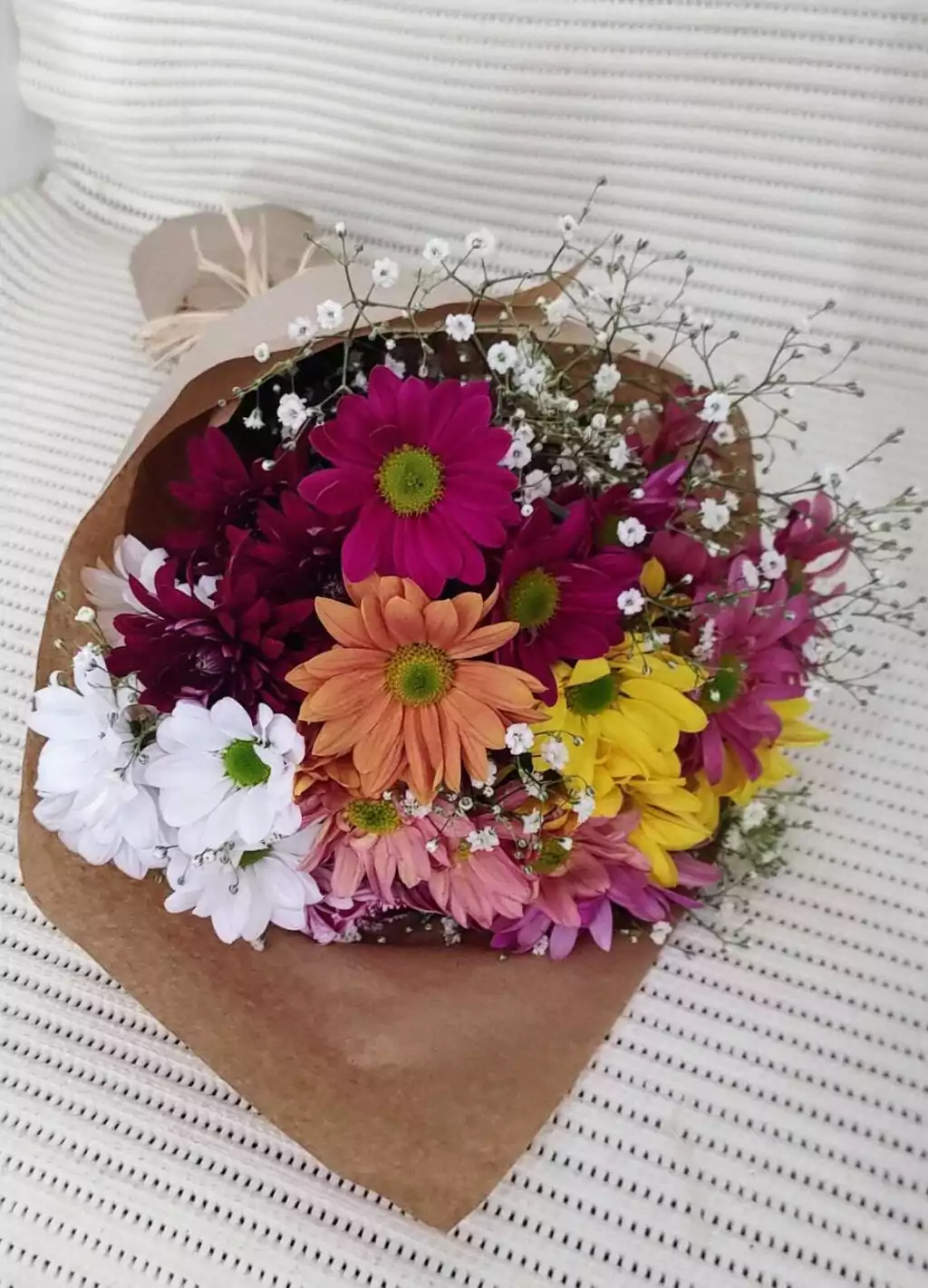 Jardim do Campo - Buquê de Margaridas e Gérberas Mistas